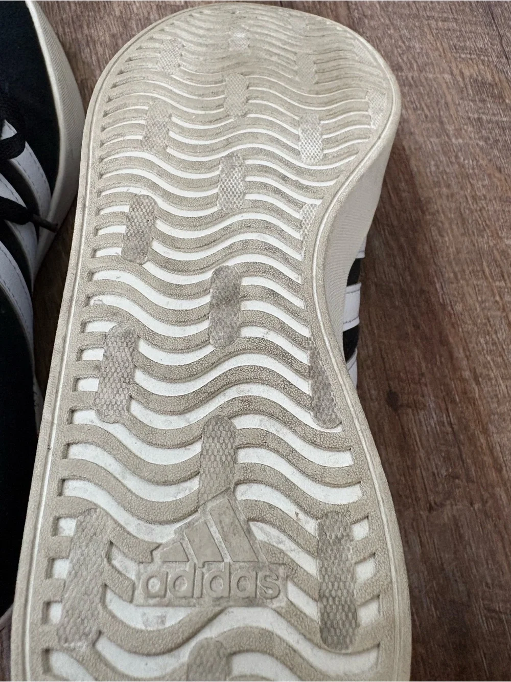 adidas low top